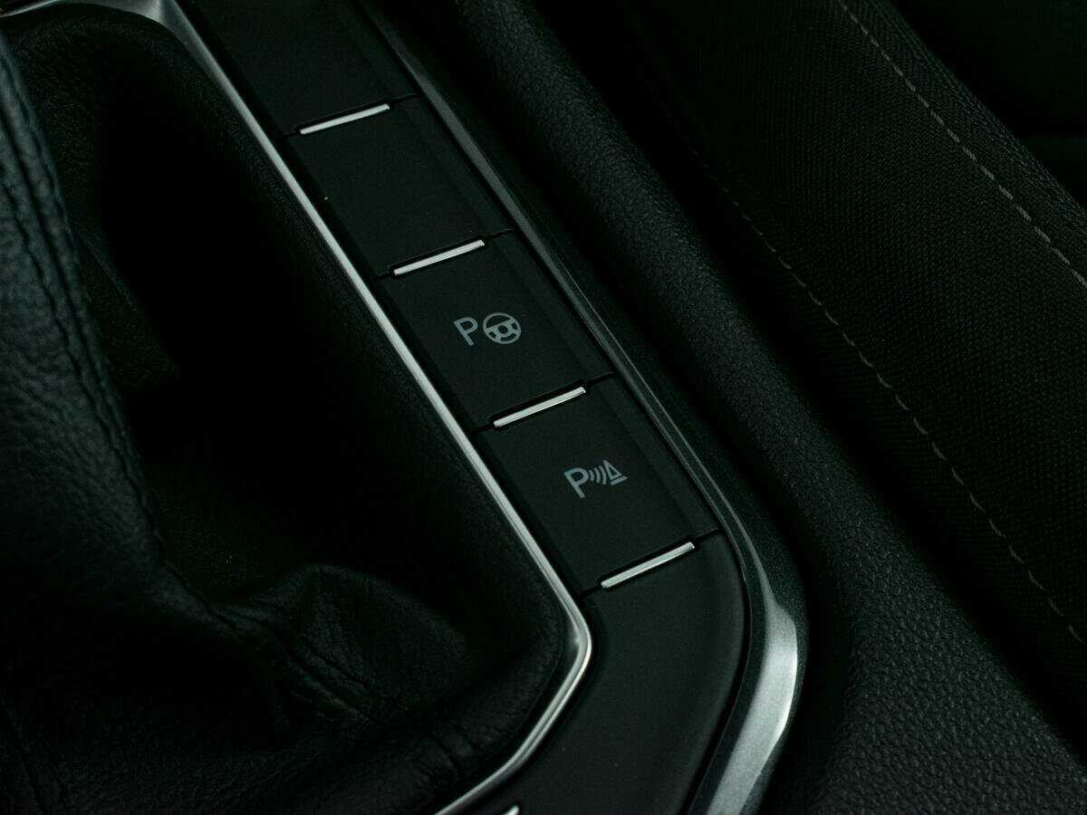 Volkswagen Tiguan б/у, 2018, Роботизированная. Фото: #16