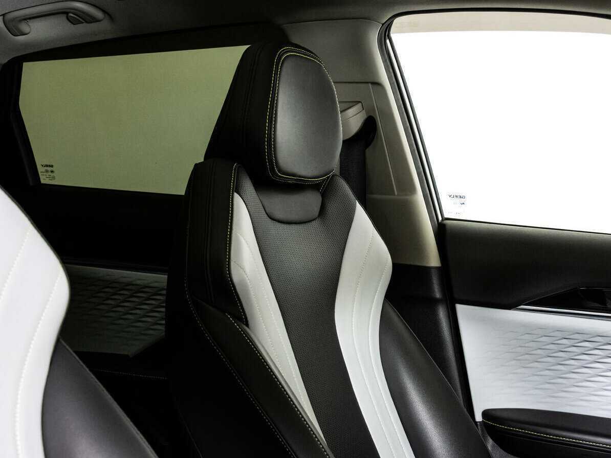 Geely Coolray б/у, 2023, Роботизированная. Фото: #14