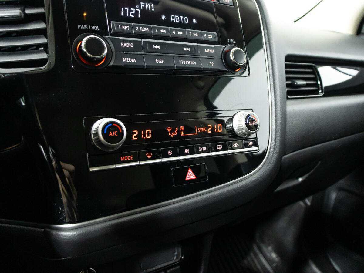 Mitsubishi Outlander б/у, 2021, Вариатор. Фото: #14