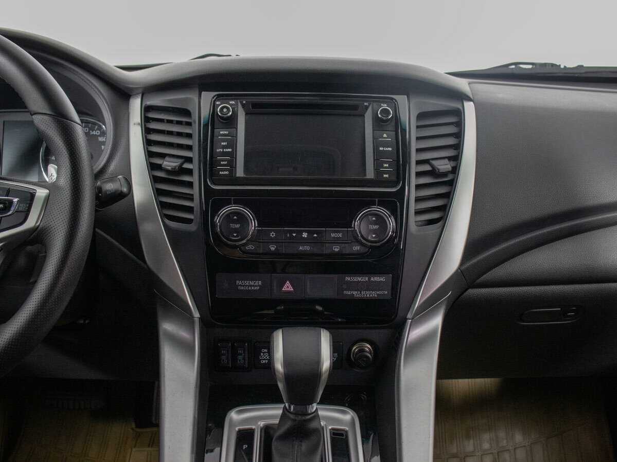 Mitsubishi Pajero Sport б/у, 2017, Автоматическая. Фото: #14