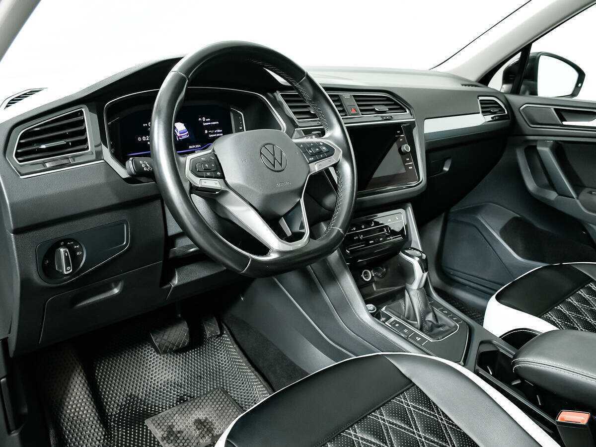 Volkswagen Tiguan б/у, 2021, Роботизированная. Фото: #12