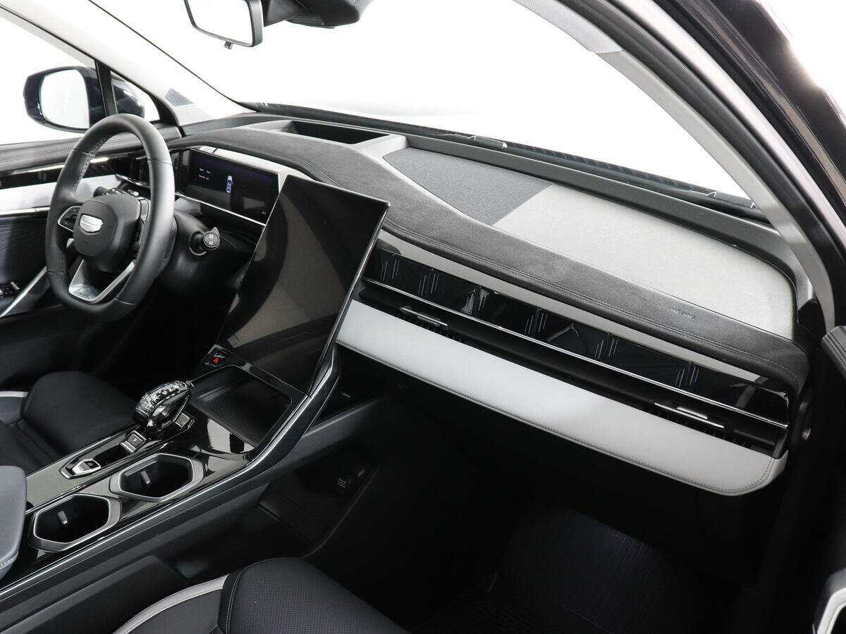 Geely Atlas б/у, 2024, Роботизированная. Фото: #9