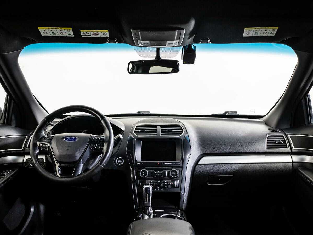 Ford Explorer б/у, 2016, Автоматическая. Фото: #9