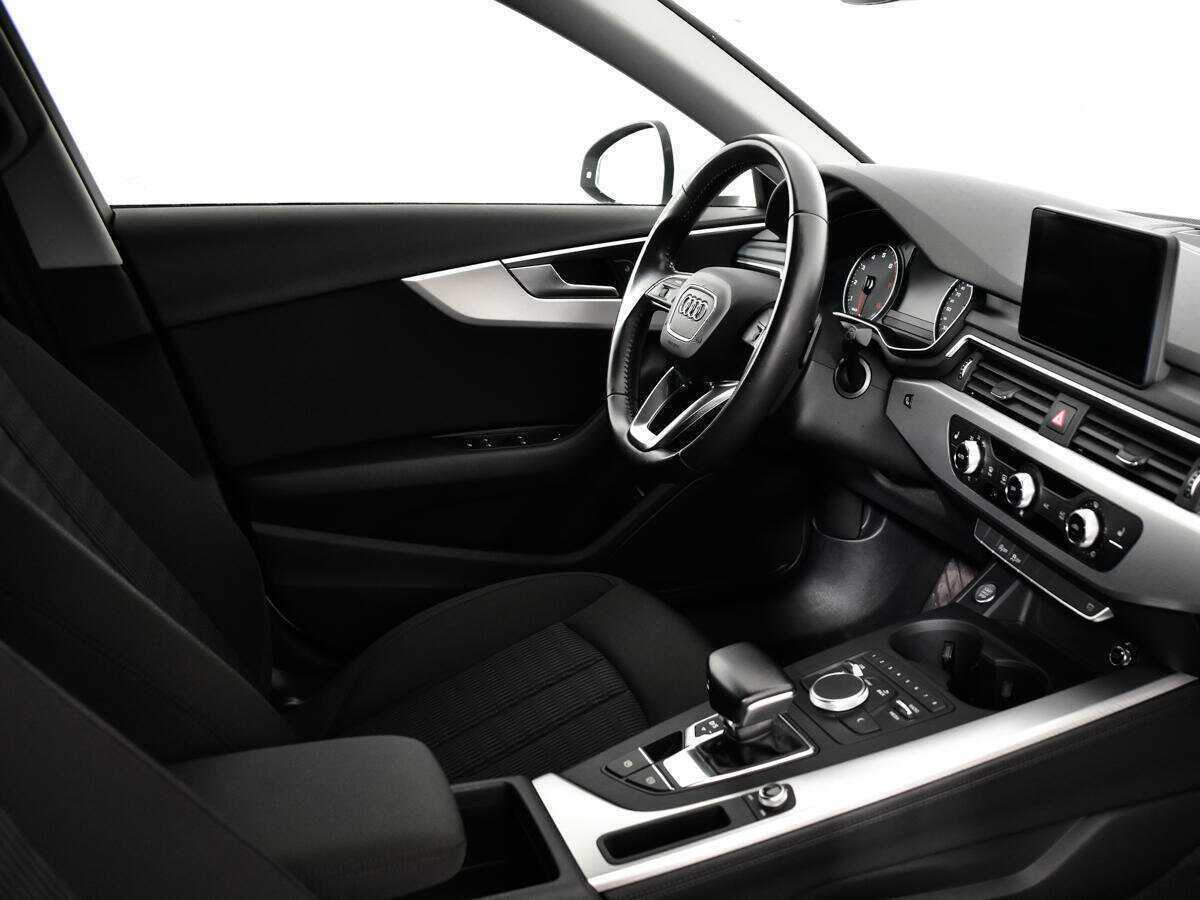 Audi A4 б/у, 2016, Роботизированная. Фото: #8