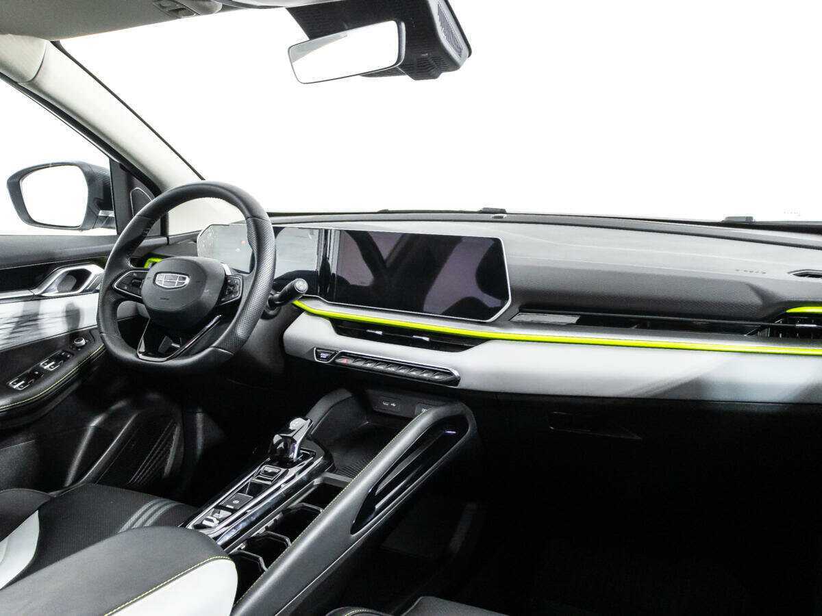 Geely Coolray б/у, 2023, Роботизированная. Фото: #8