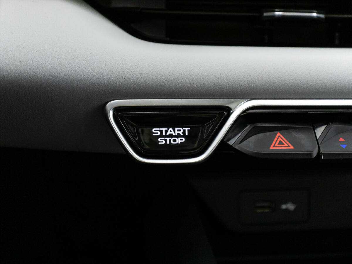 Geely Coolray б/у, 2023, Роботизированная. Фото: #19