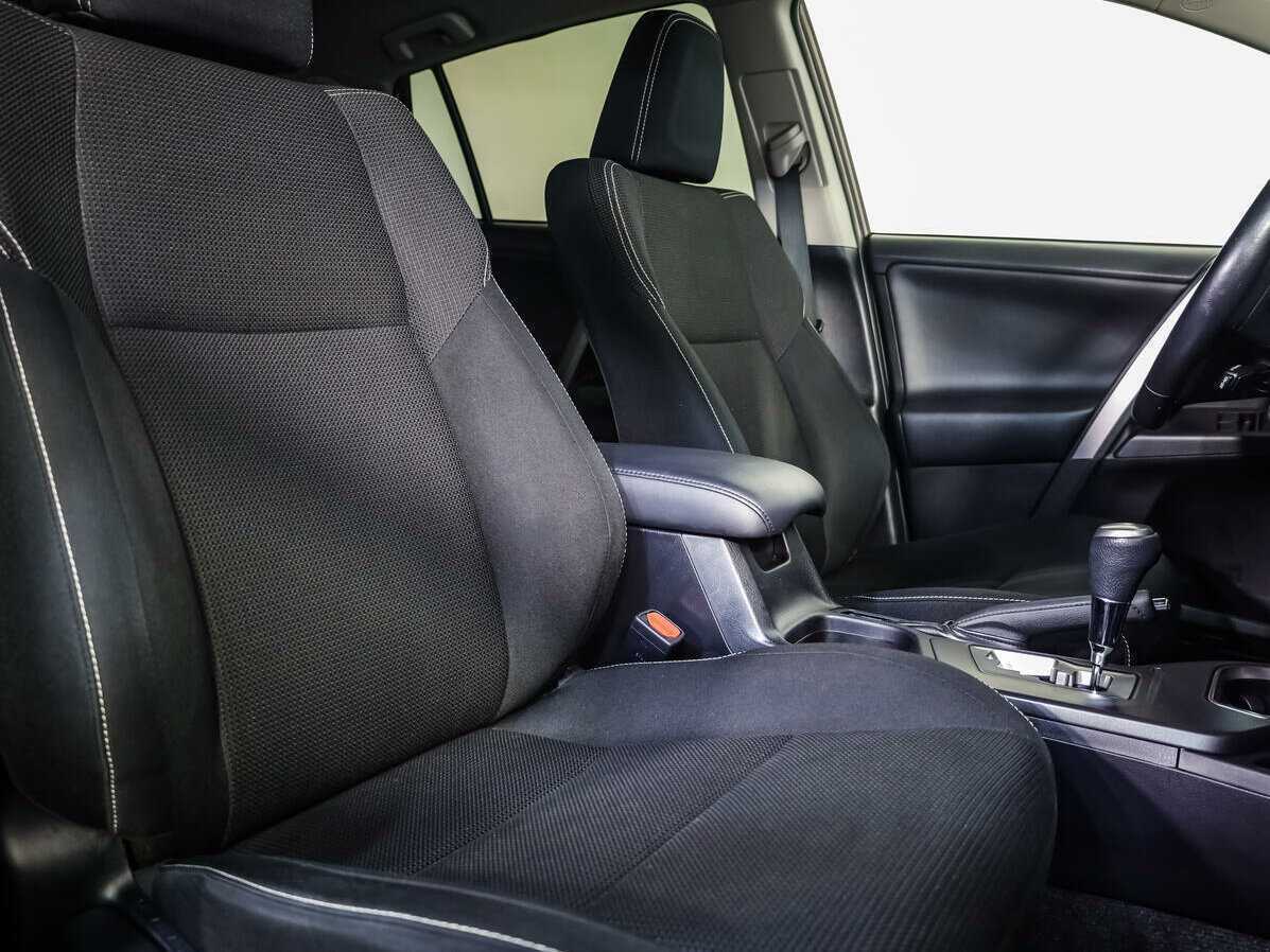Toyota RAV4 б/у, 2015, Автоматическая. Фото: #10
