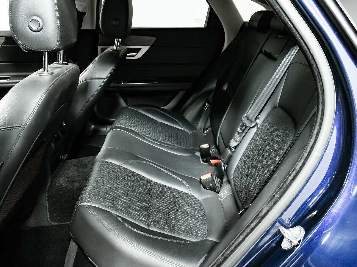 Jaguar XF б/у, 2016, Автоматическая. Фото: #11