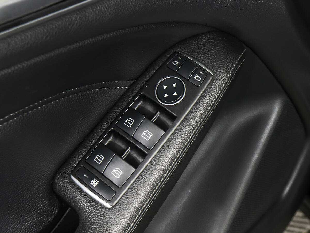 Mercedes-Benz B-Класс б/у, 2015, Роботизированная. Фото: #15