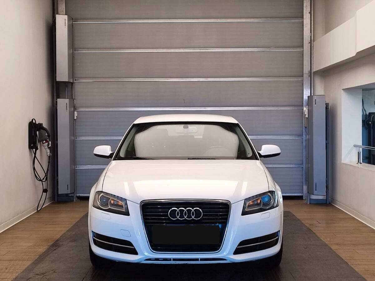 Audi A3 б/у, 2012, Роботизированная. Фото: #1