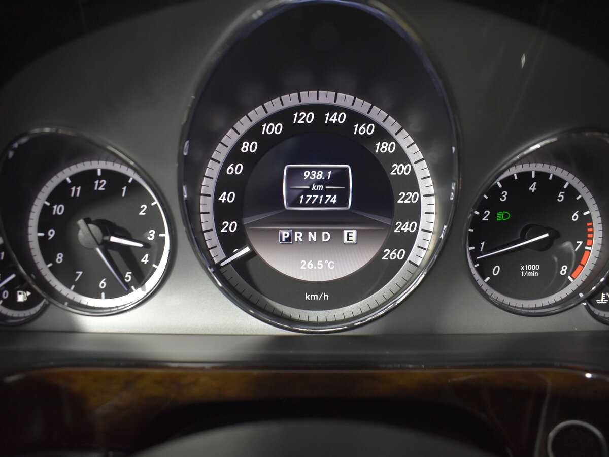 Mercedes-Benz E-Класс б/у, 2012, Автоматическая. Фото: #12