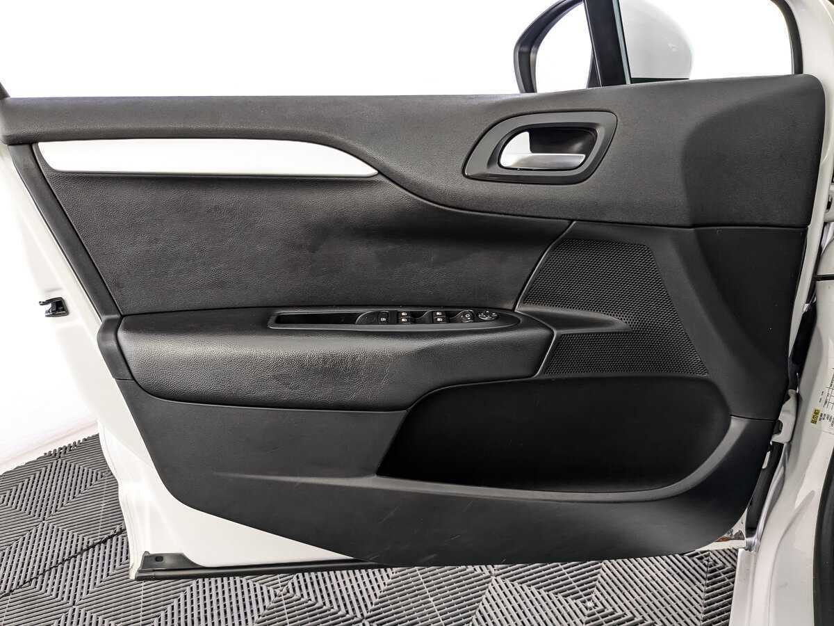 Citroen C4 б/у, 2014, Механическая. Фото: #14