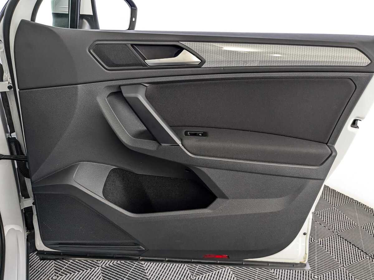 Volkswagen Tiguan б/у, 2021, Роботизированная. Фото: #20