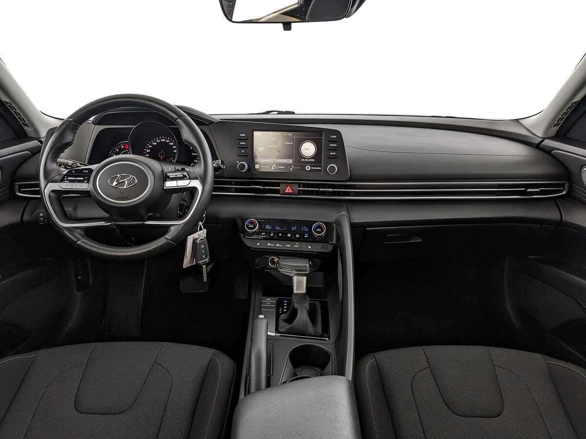 Hyundai Elantra б/у, 2021, Автоматическая. Фото: #9