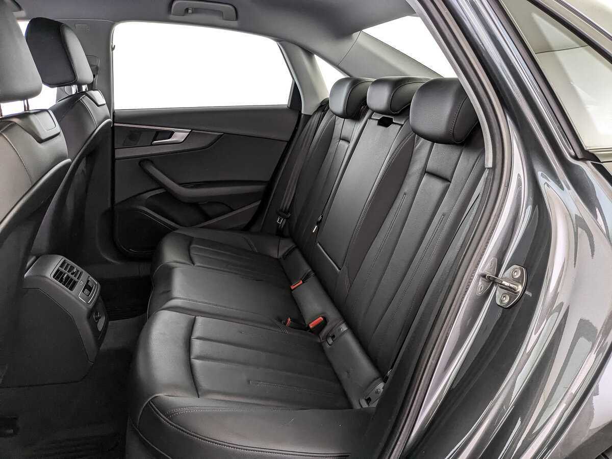 Audi A4 б/у, 2018, Роботизированная. Фото: #13