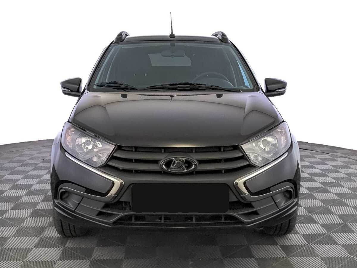 Лада (ВАЗ) Гранта б/у, 2023, Механическая. Фото: #1