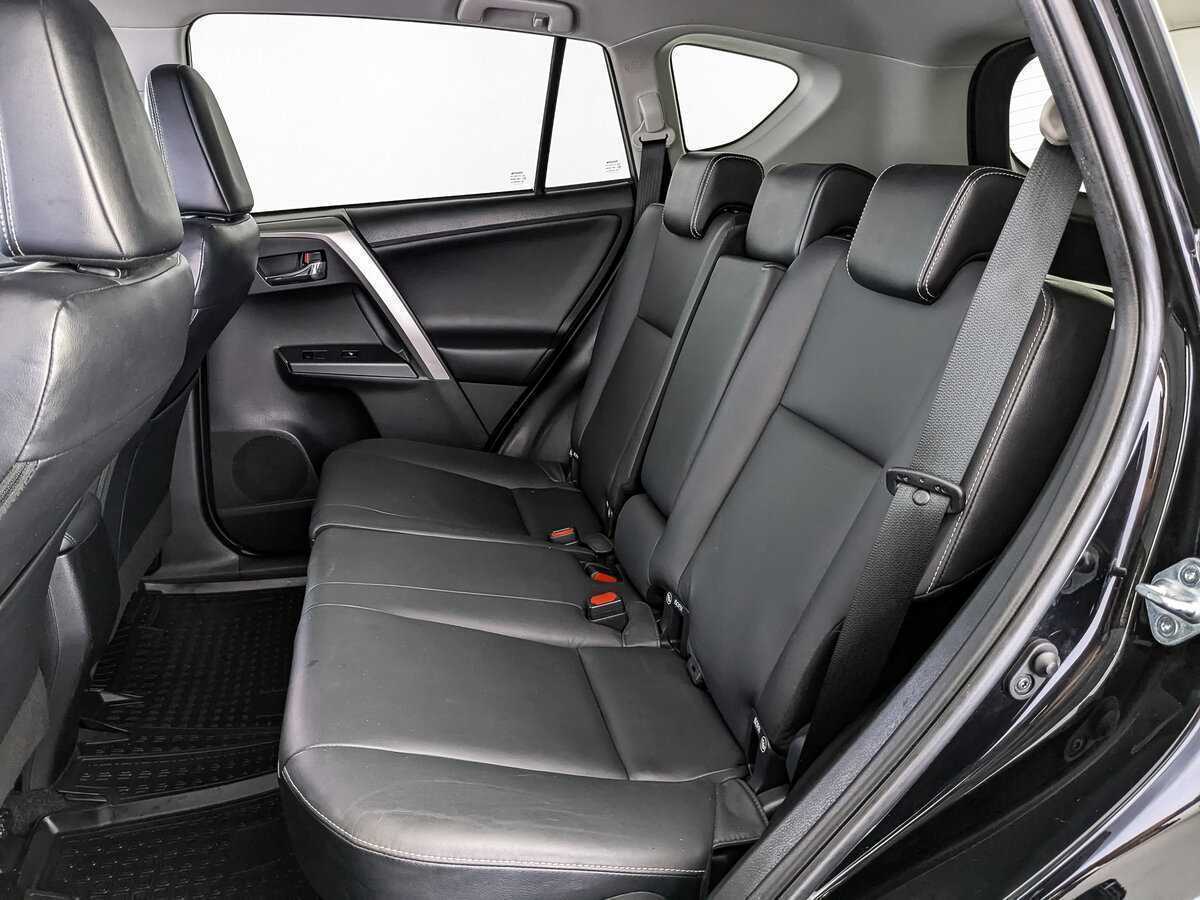 Toyota RAV4 б/у, 2017, Автоматическая. Фото: #13