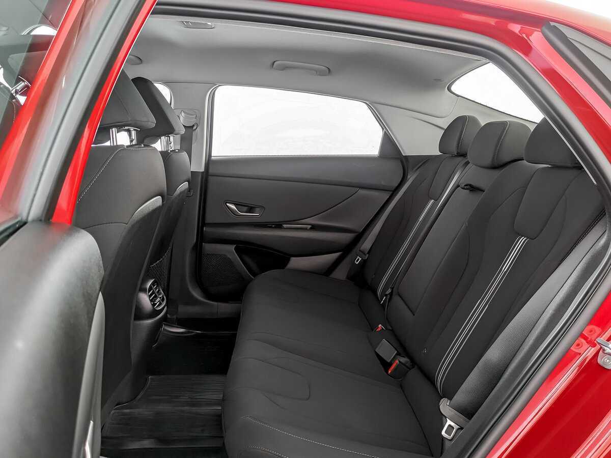 Hyundai Elantra б/у, 2021, Автоматическая. Фото: #9