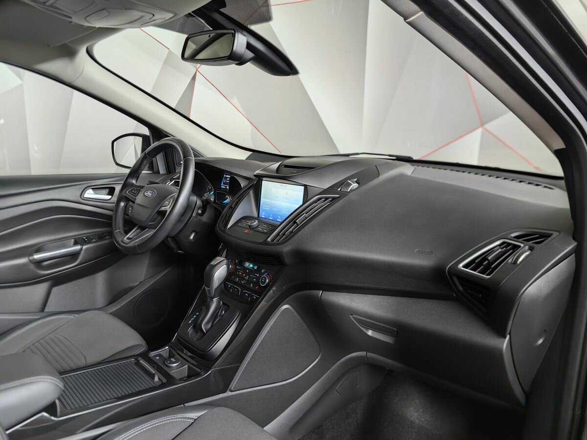 Ford Kuga б/у, 2017, Автоматическая. Фото: #8