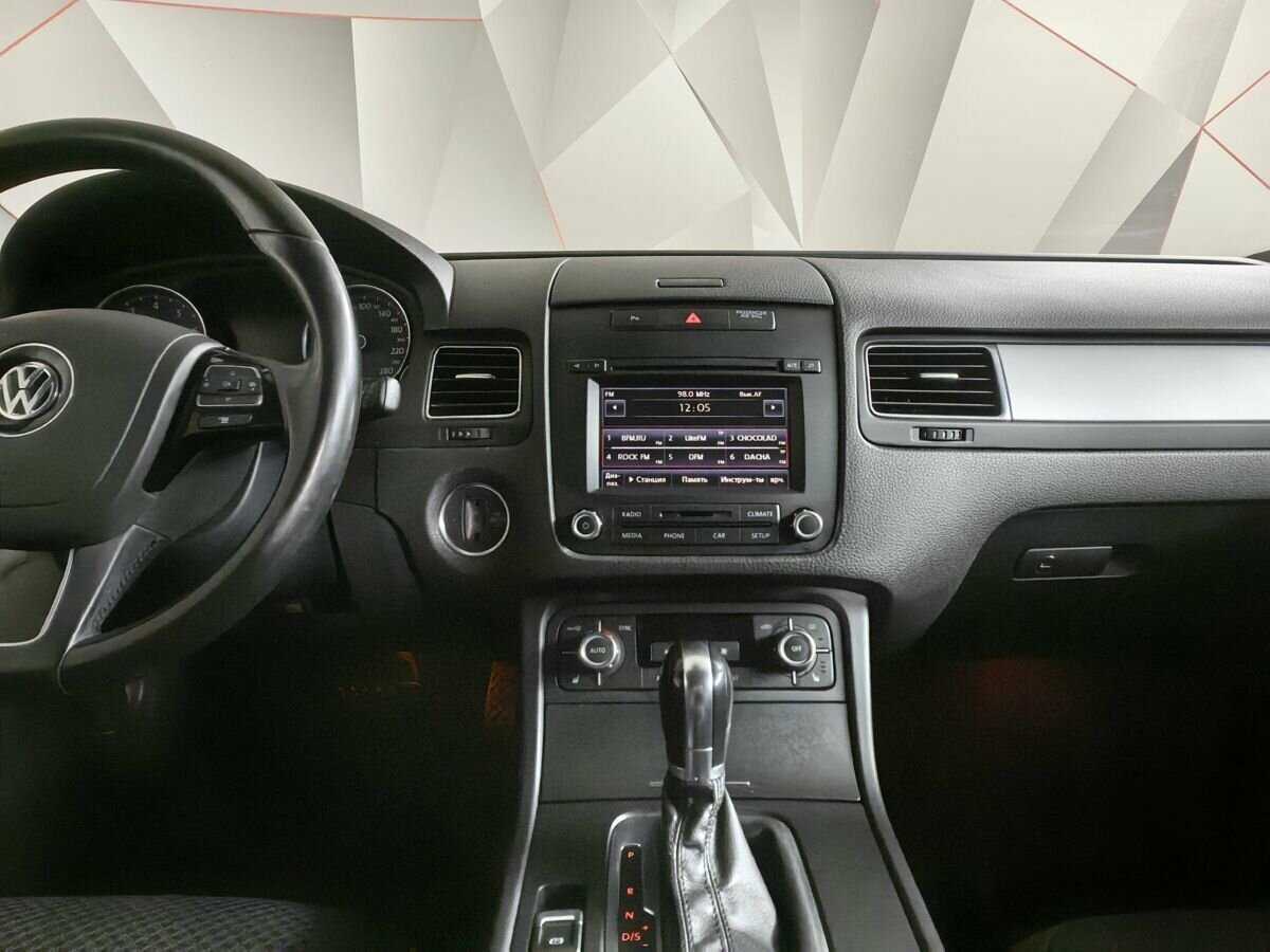 Volkswagen Touareg б/у, 2012, Автоматическая. Фото: #9