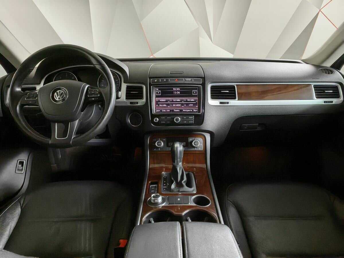 Volkswagen Touareg б/у, 2017, Автоматическая. Фото: #9