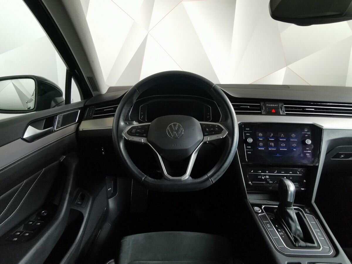 Volkswagen Passat б/у, 2021, Роботизированная. Фото: #13