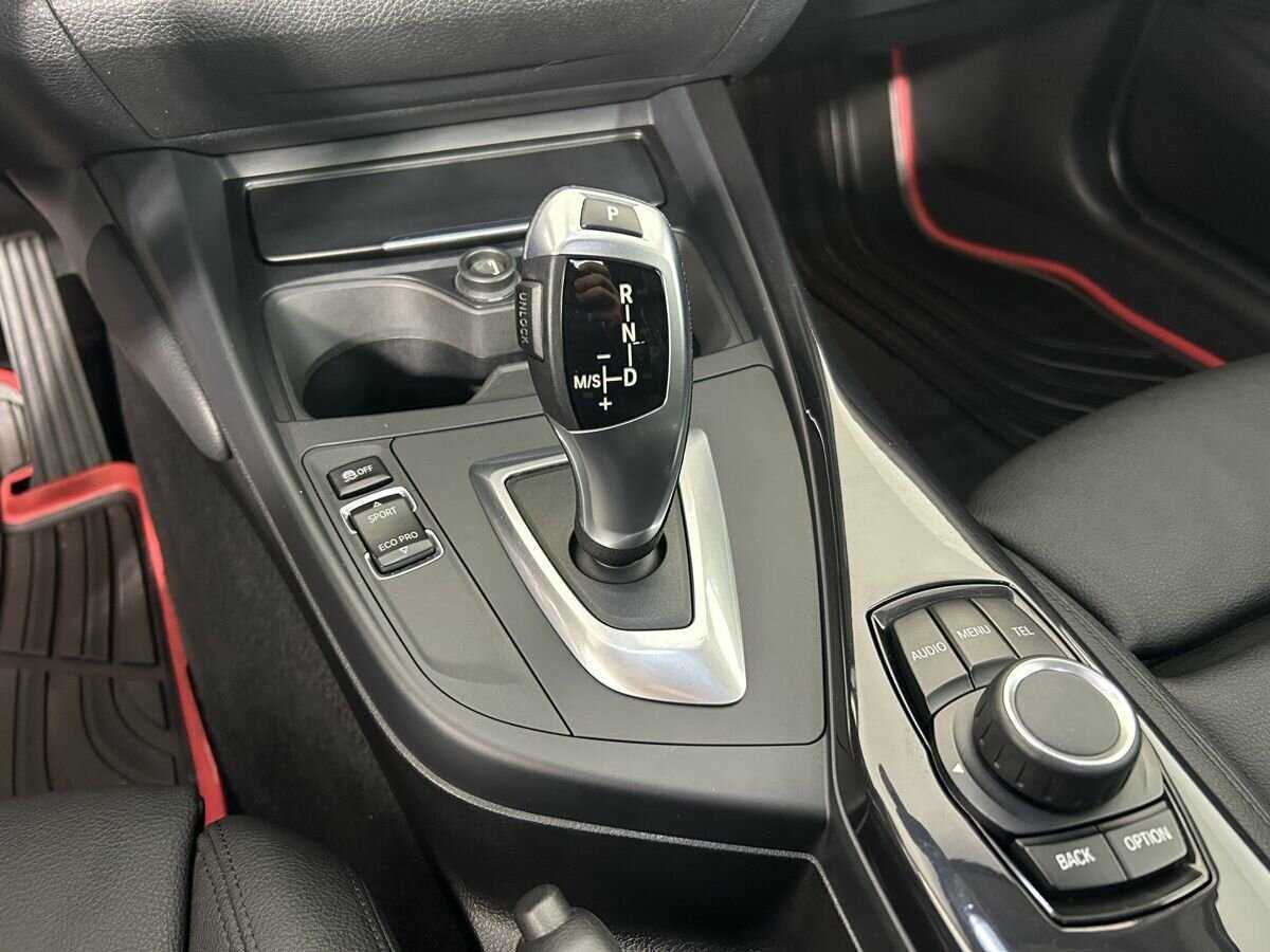 BMW 1 серии б/у, 2013, Автоматическая. Фото: #12