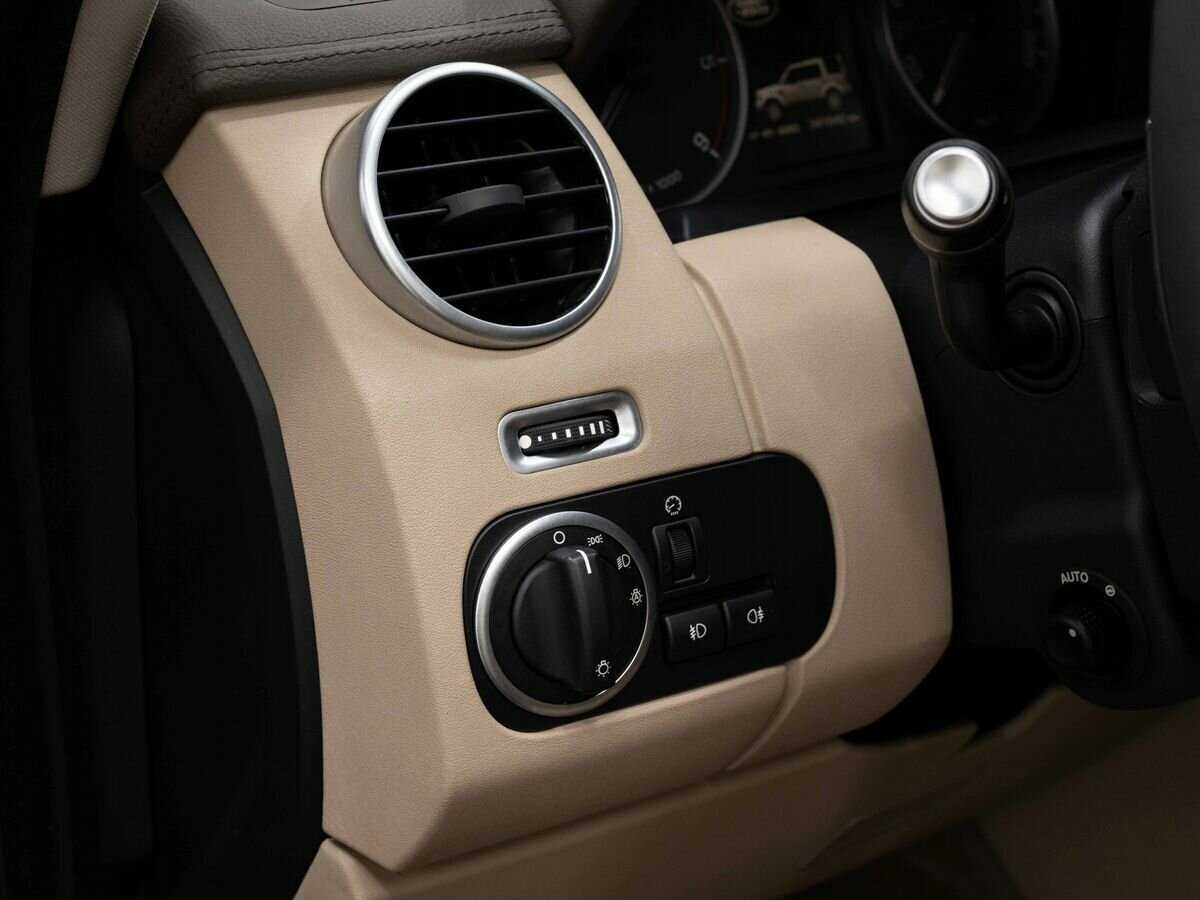 Land Rover Discovery б/у, 2014, Автоматическая. Фото: #22