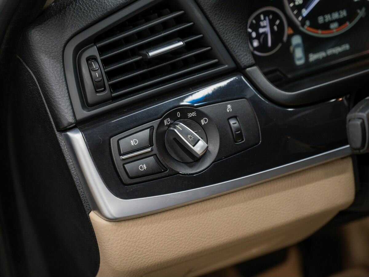 BMW 5 серии б/у, 2014, Автоматическая. Фото: #15