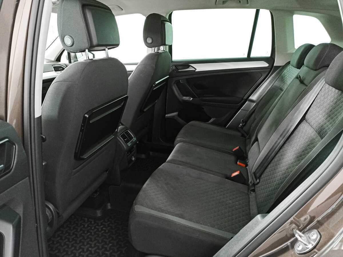 Фольксваген Тигуан б/у, 2017, Роботизированная. Фото: #9