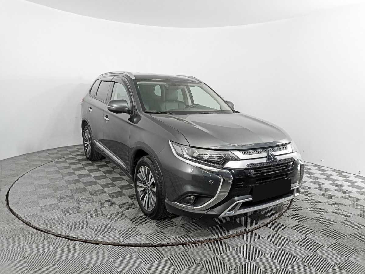 Mitsubishi Outlander б/у, 2021, Вариатор. Фото: #2