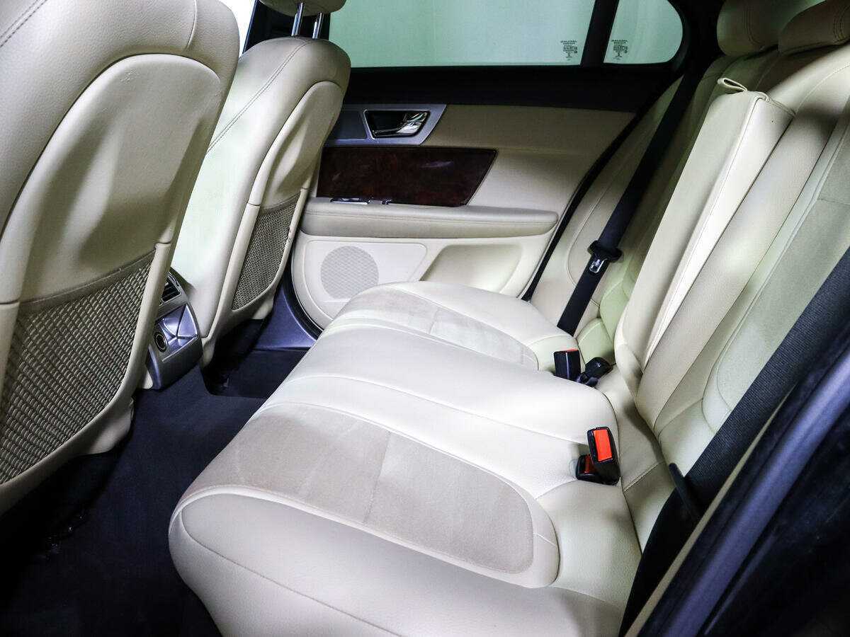 Jaguar XF б/у, 2013, Автоматическая. Фото: #9