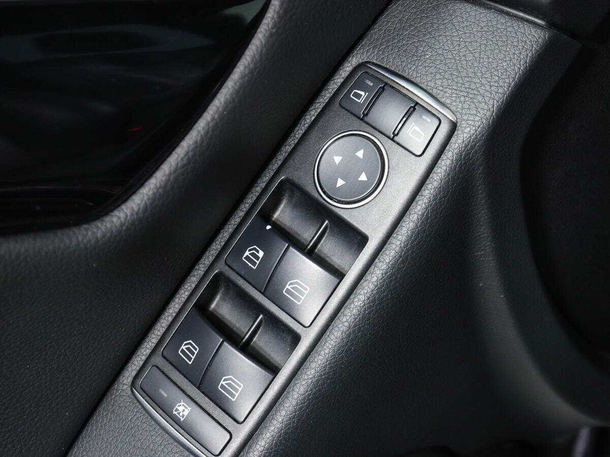 Mercedes-Benz C-Класс б/у, 2012, Автоматическая. Фото: #10