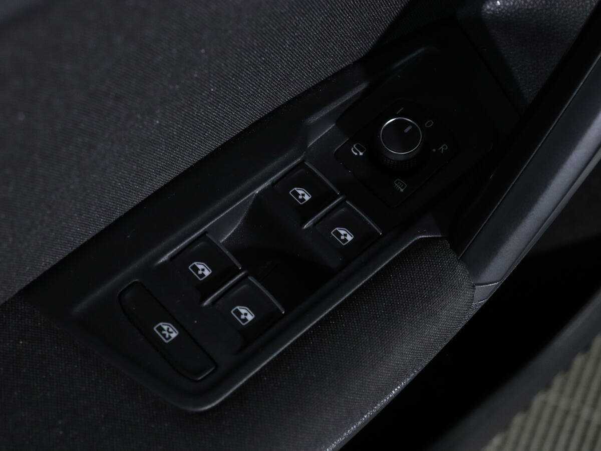 Volkswagen Tiguan б/у, 2018, Роботизированная. Фото: #18