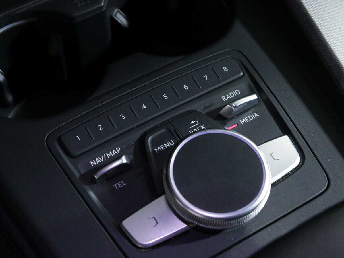 Audi A4 б/у, 2016, Роботизированная. Фото: #20