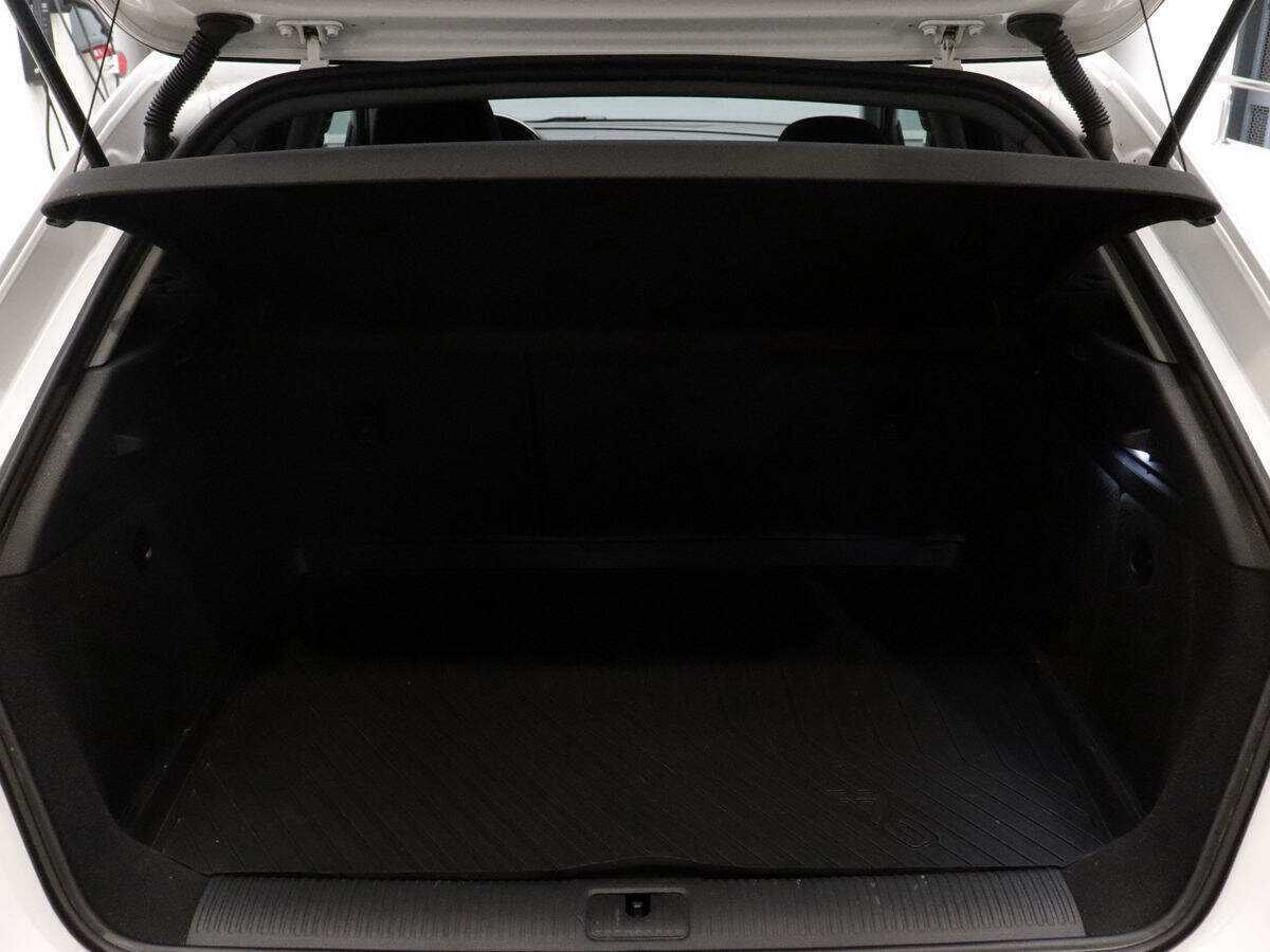 Audi A3 б/у, 2016, Роботизированная. Фото: #9