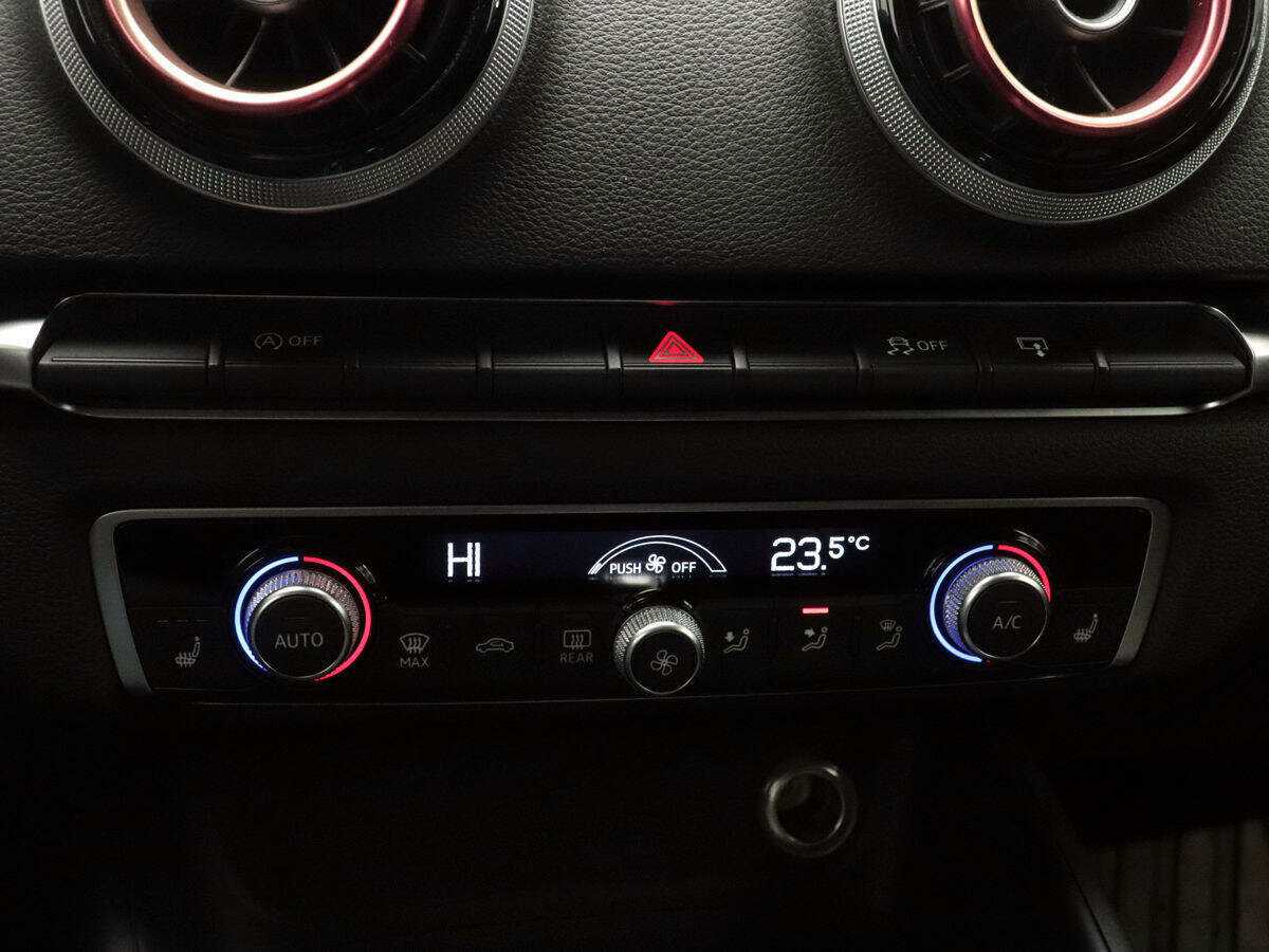 Audi A3 б/у, 2016, Роботизированная. Фото: #17