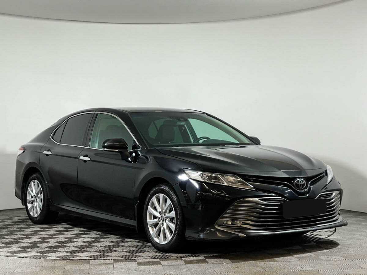 Toyota Camry б/у, 2018, Автоматическая. Фото: #2