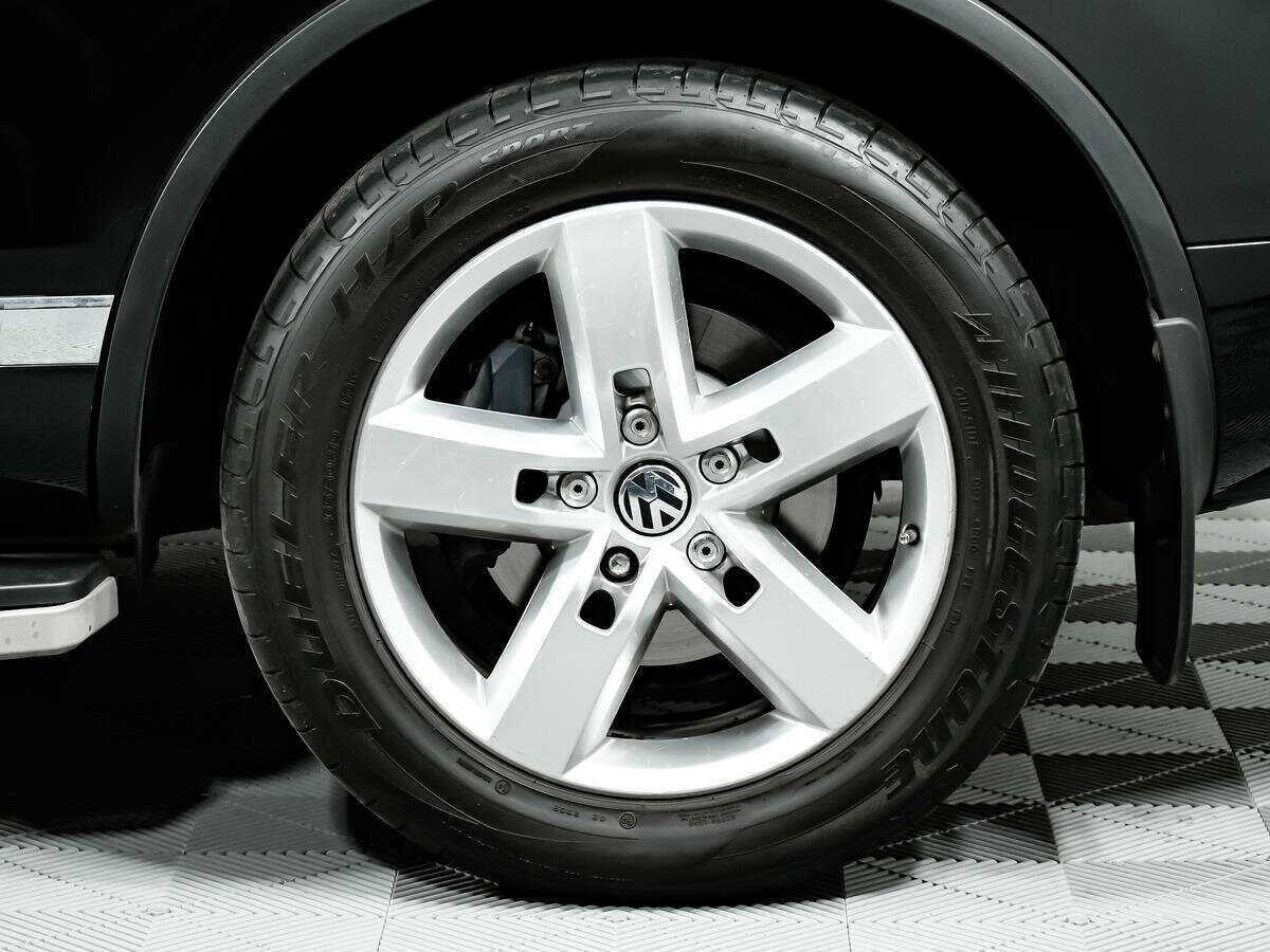 Volkswagen Touareg б/у, 2014, Автоматическая. Фото: #13