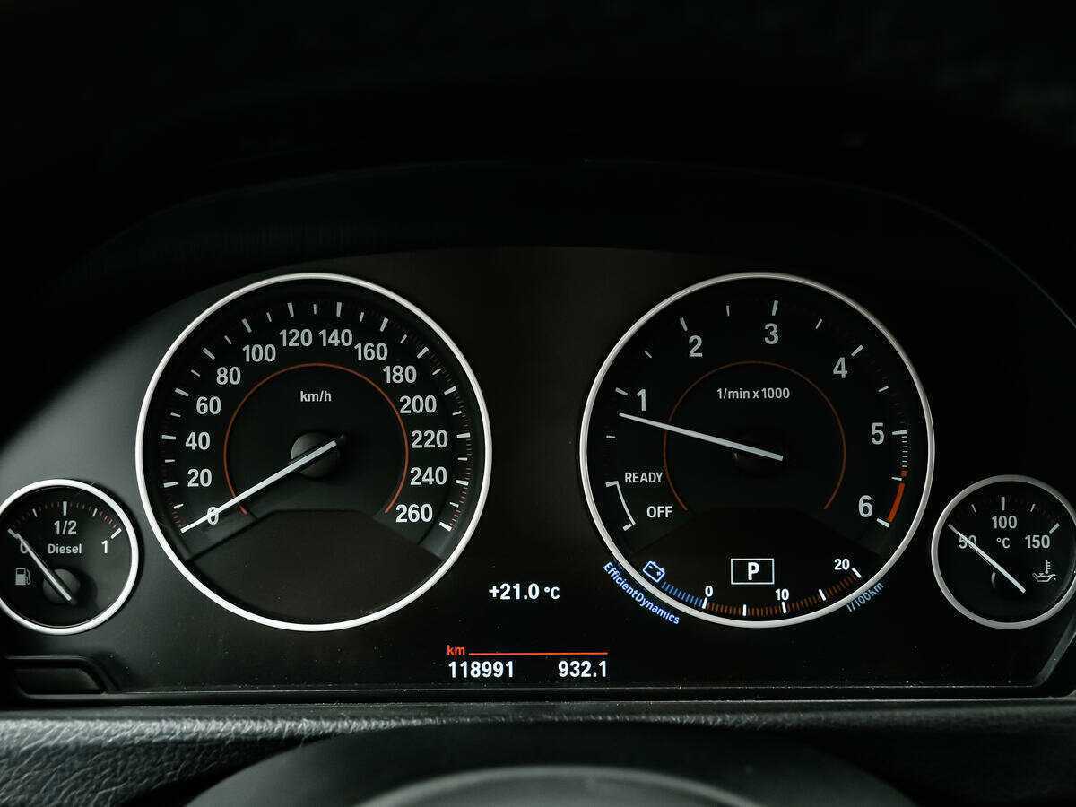 BMW 3 серии б/у, 2016, Автоматическая. Фото: #9