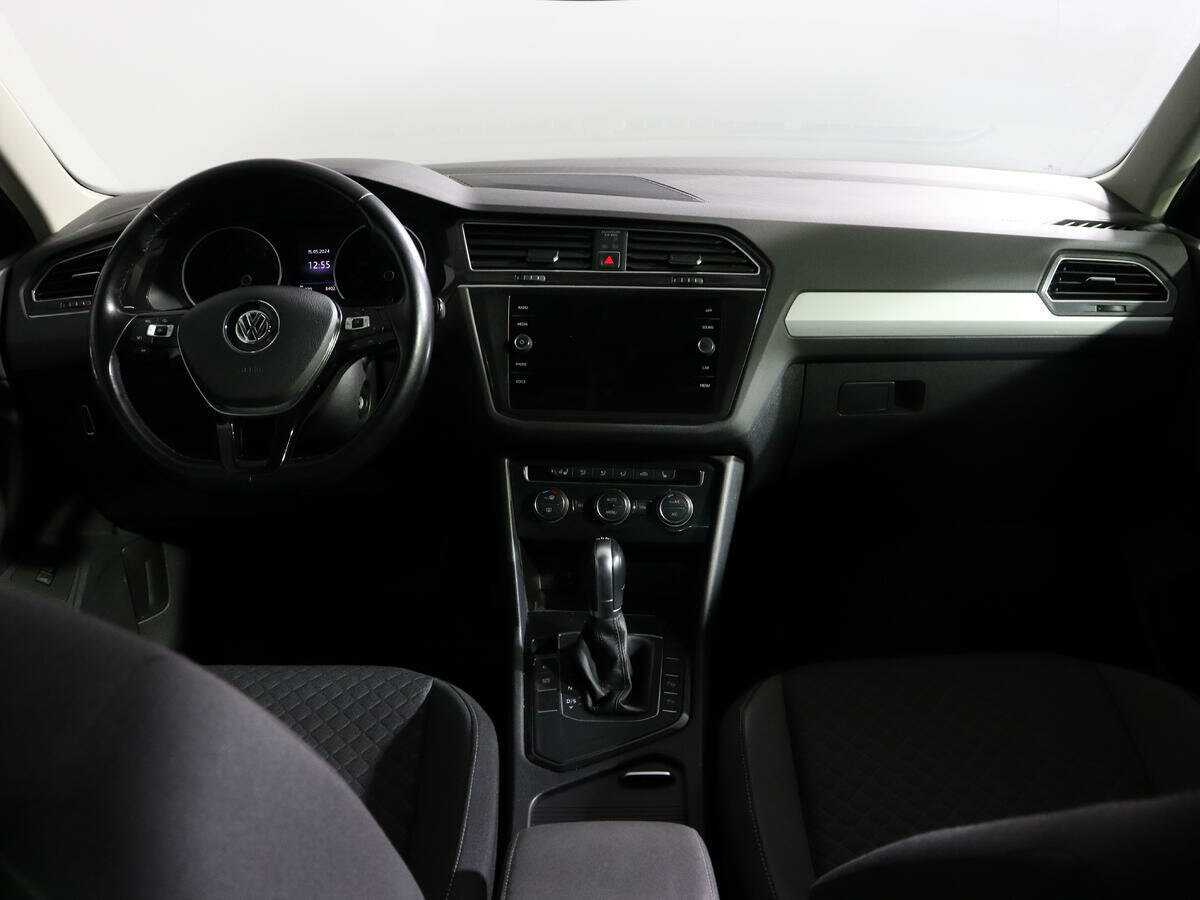 Фольксваген Тигуан б/у, 2017, Роботизированная. Фото: #9