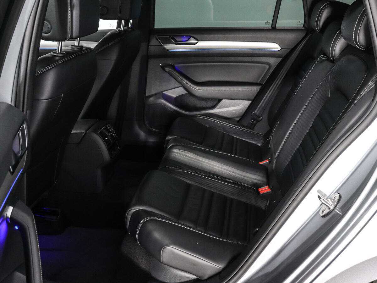 Volkswagen Passat б/у, 2019, Роботизированная. Фото: #10