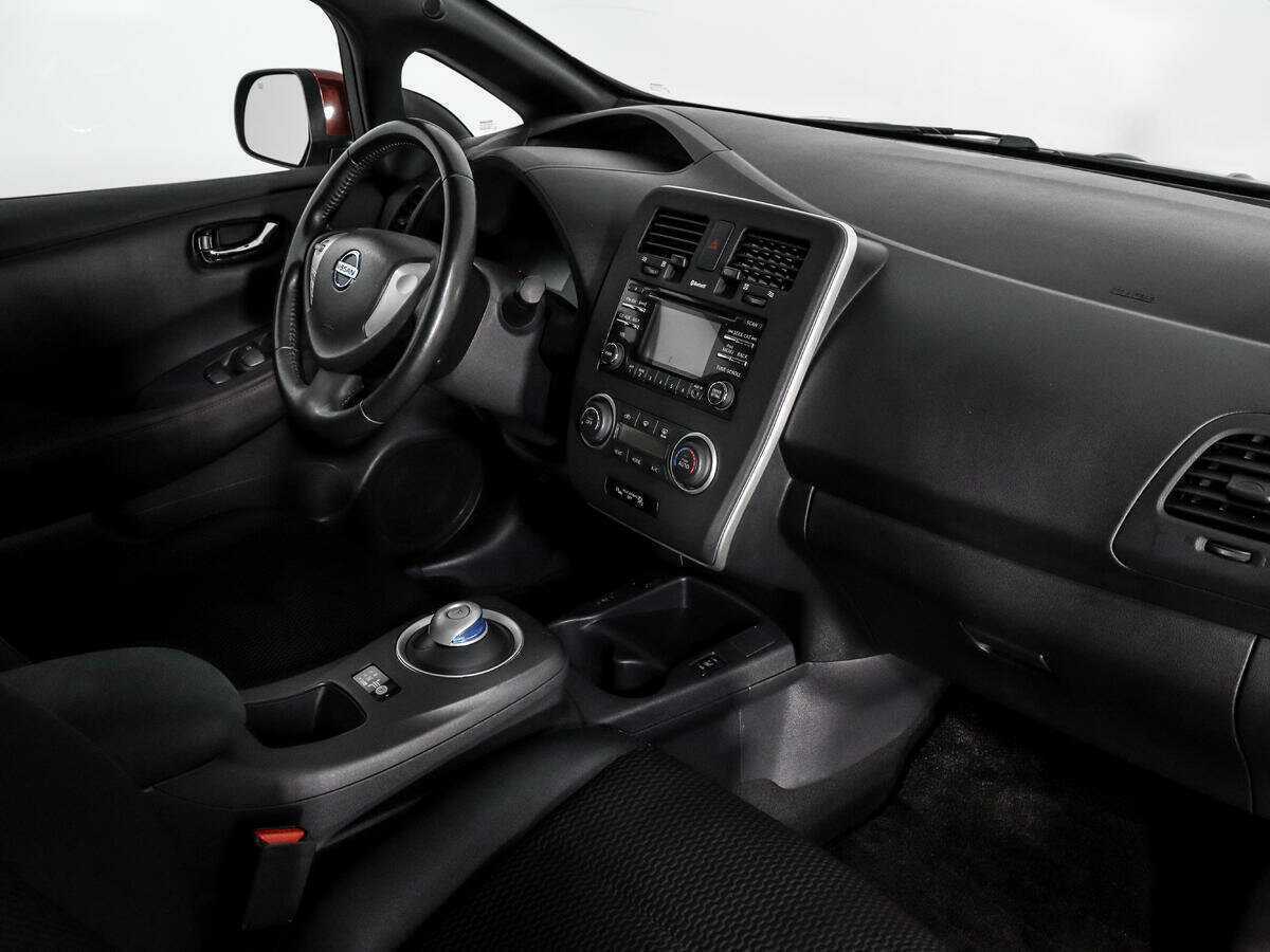 Nissan Leaf б/у, 2013, Автоматическая. Фото: #11