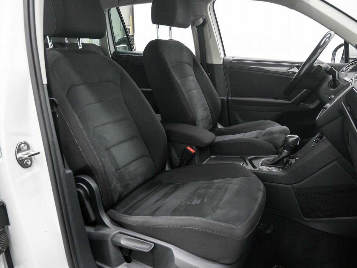 Фольксваген Тигуан б/у, 2017, Роботизированная. Фото: #9