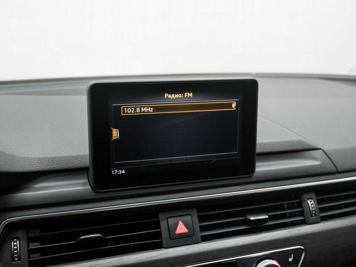 Audi A4 б/у, 2018, Роботизированная. Фото: #21