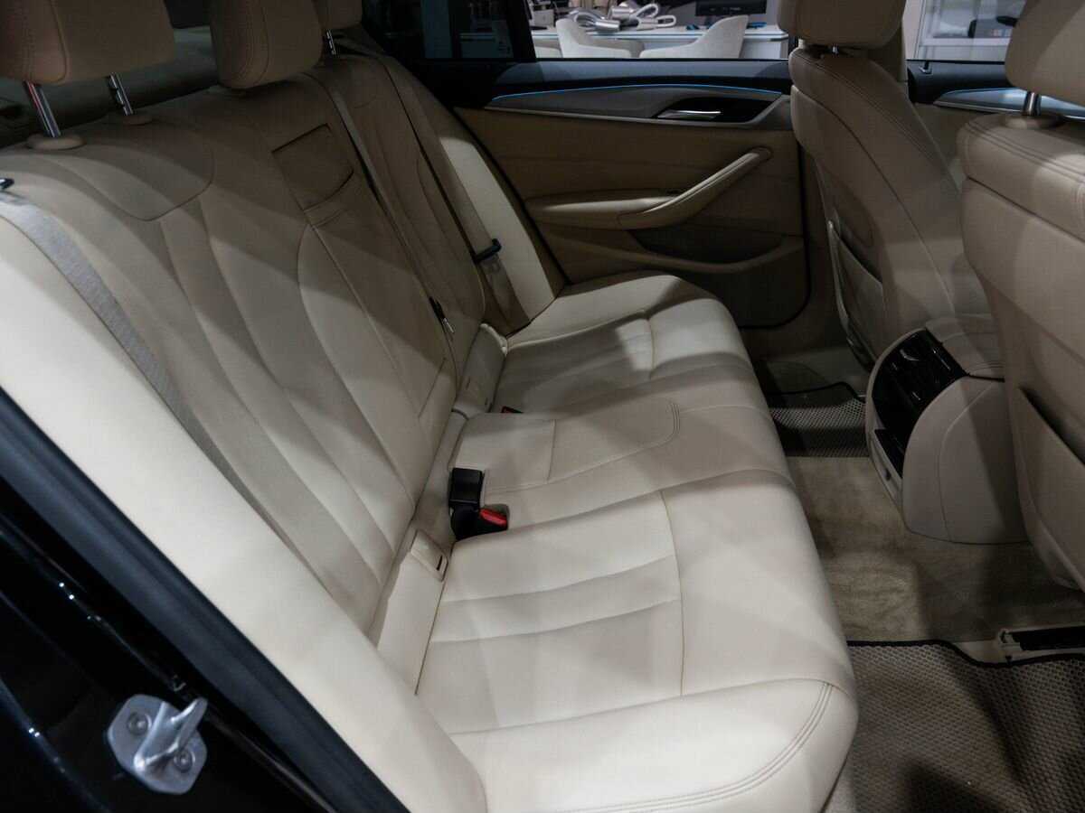 BMW 5 серии б/у, 2017, Автоматическая. Фото: #8