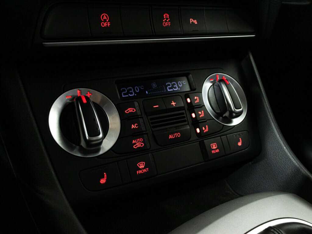 Audi Q3 б/у, 2012, Роботизированная. Фото: #14