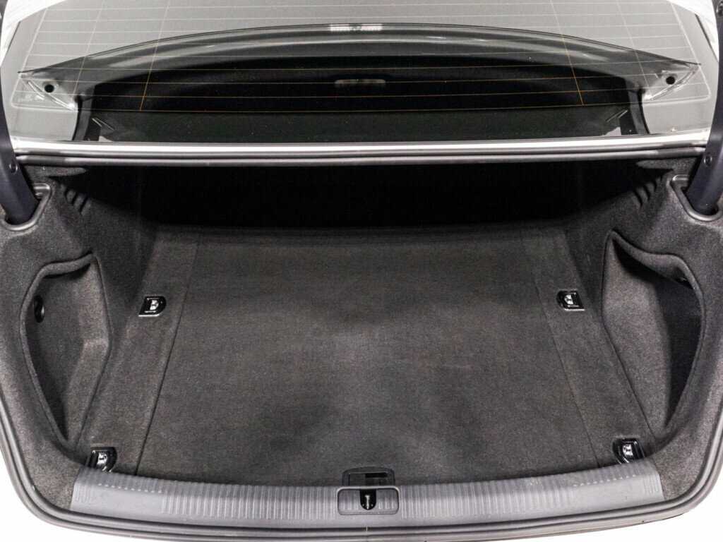 Audi A4 б/у, 2017, Роботизированная. Фото: #14