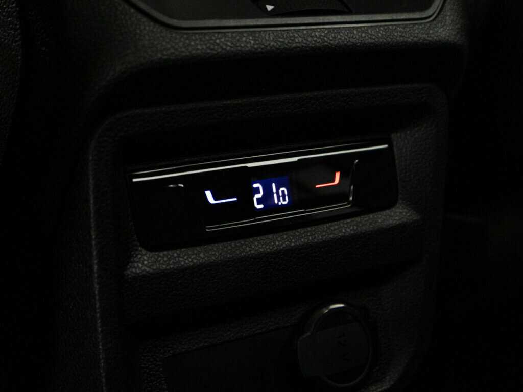 Volkswagen Tiguan б/у, 2021, Роботизированная. Фото: #17