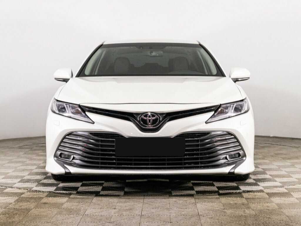 Toyota Camry б/у, 2018, Автоматическая. Фото: #1